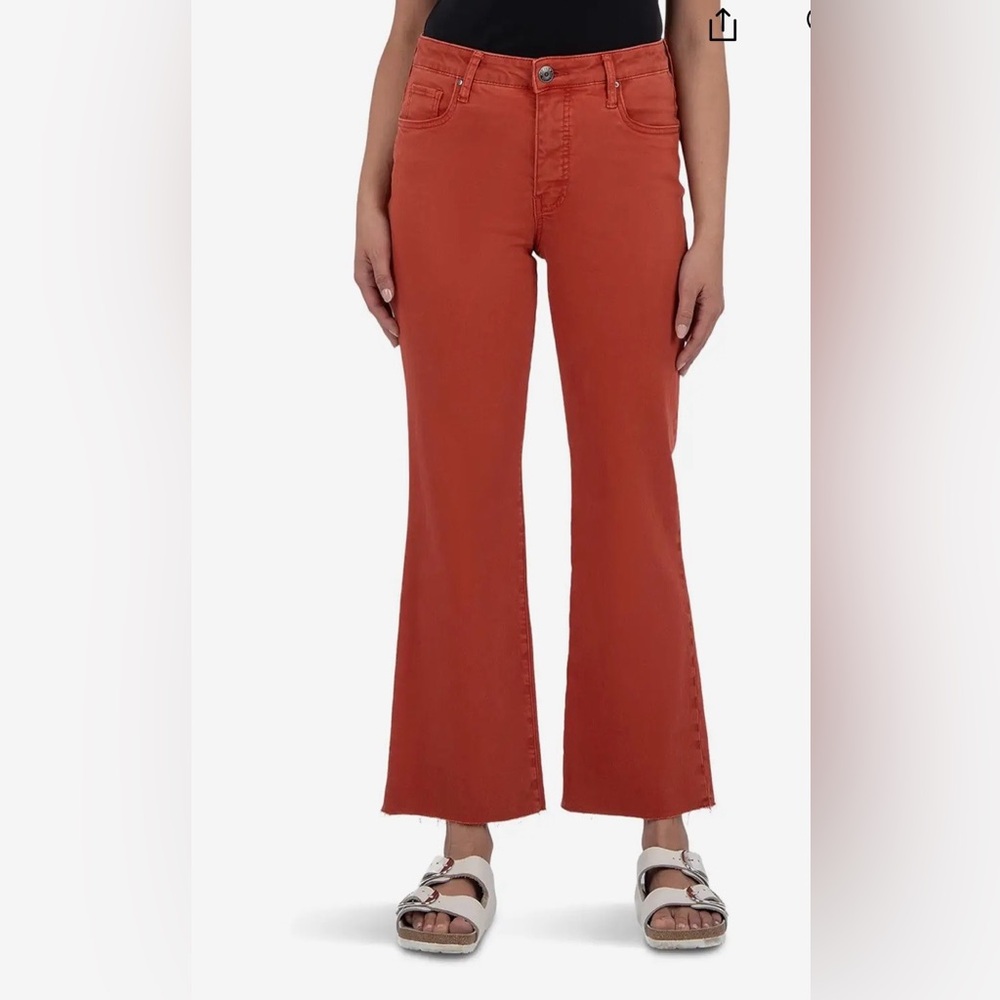 KUT from the Kloth
Kelsey High Rise Fab Ab Ankle
Flare With Raw Hem. Sz 12
